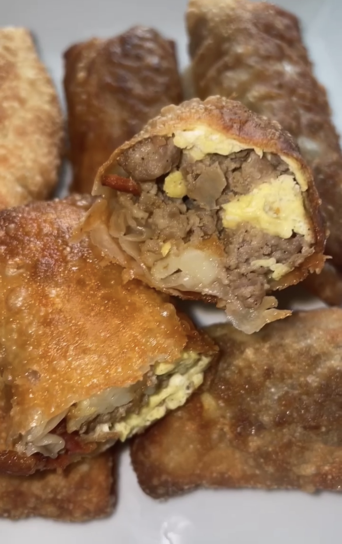 Breakfast Egg Rolls