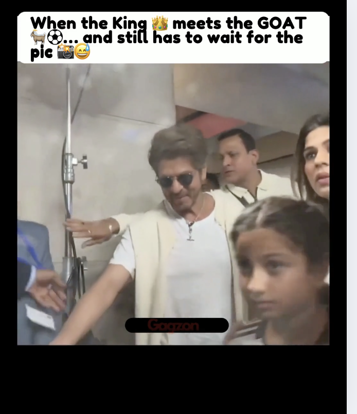 When the King 👑 meets the GOAT 🐐⚽… and still has to wait for the pic 📸😅