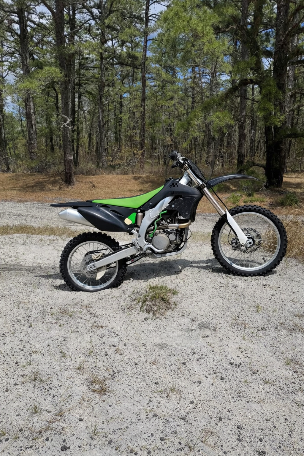 Kawasaki Dirt Bike kx 450 