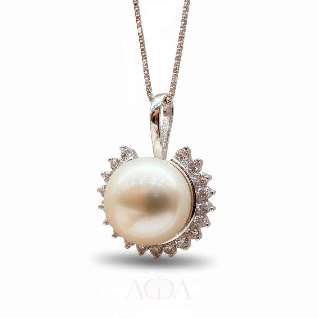 Dije de Perla y Brillantes