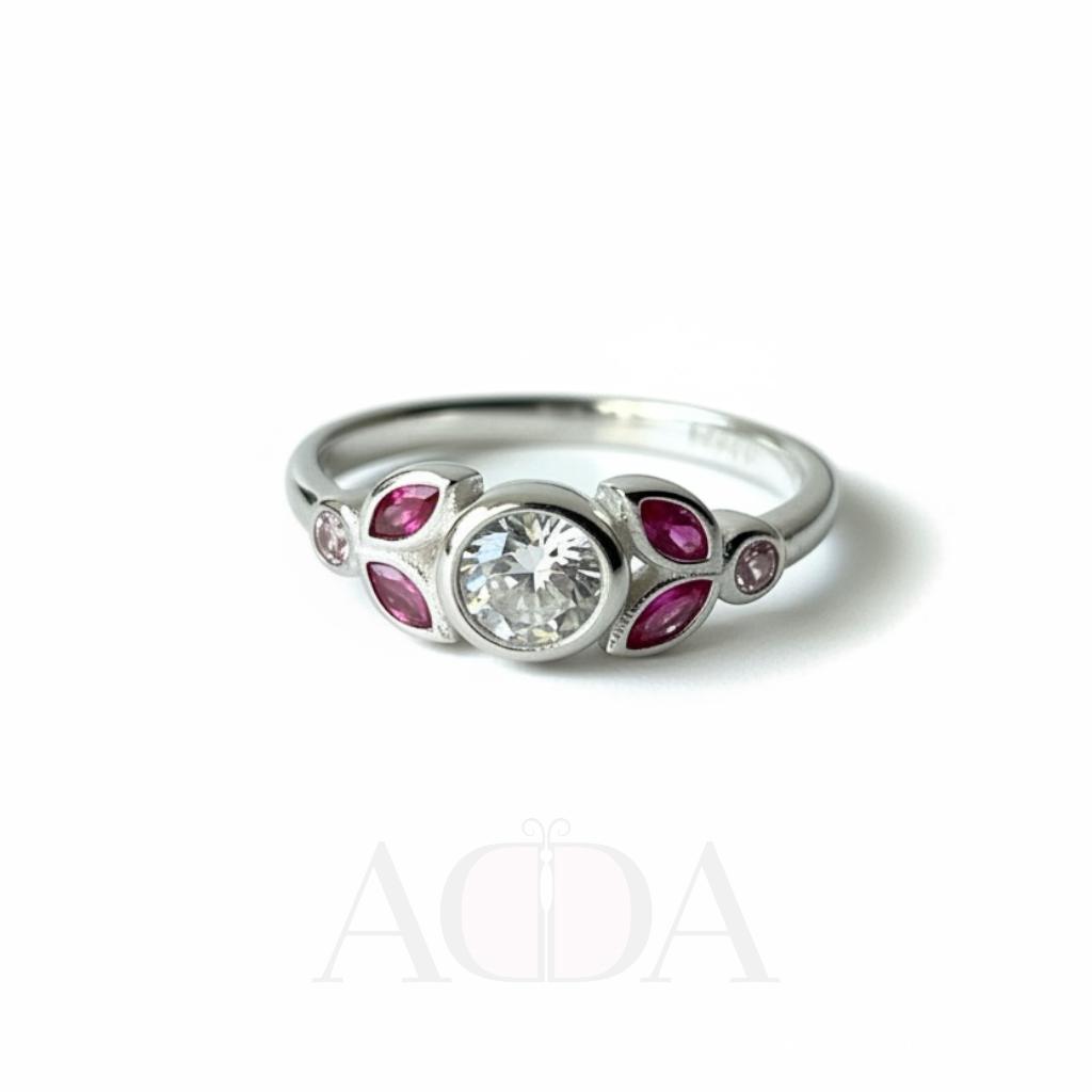 Anillo con circonitas