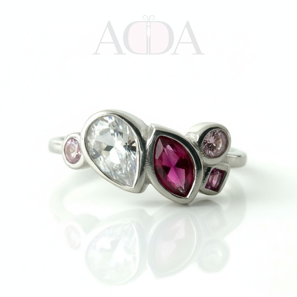 Anillo de plata con circonitas 