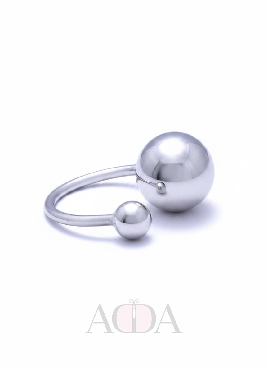 Anillo bolas de diseño