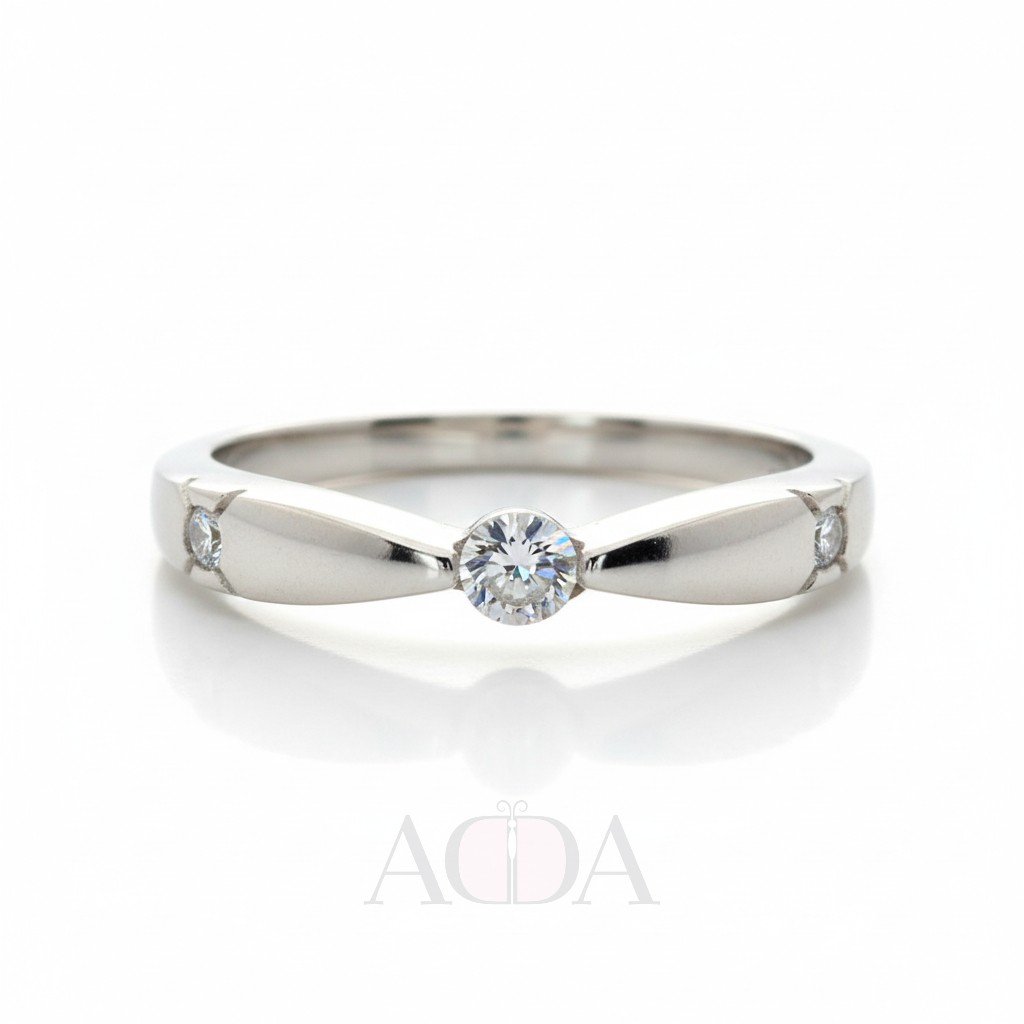 Anillo de plata y circonitas