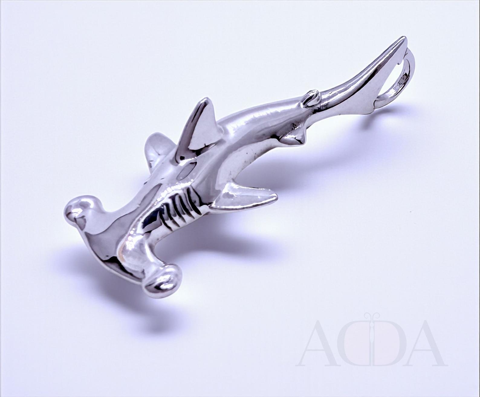 Dije Tiburón Martillo 