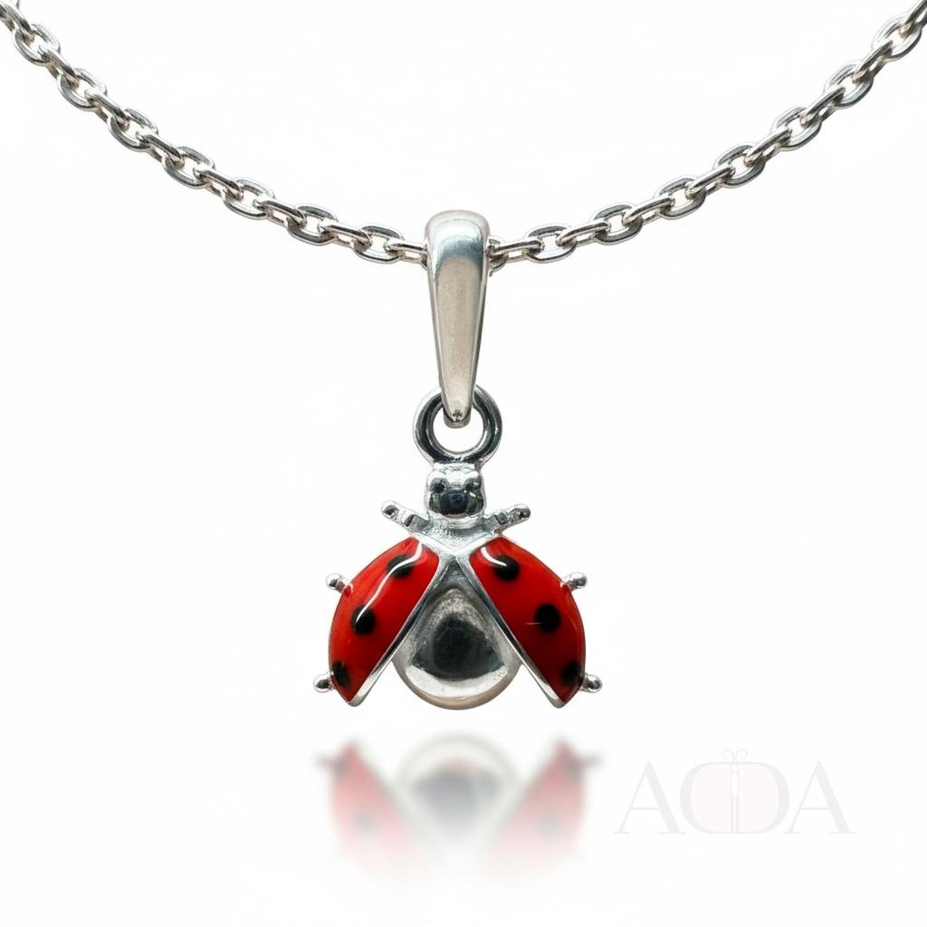 Dije mariquita de plata 925