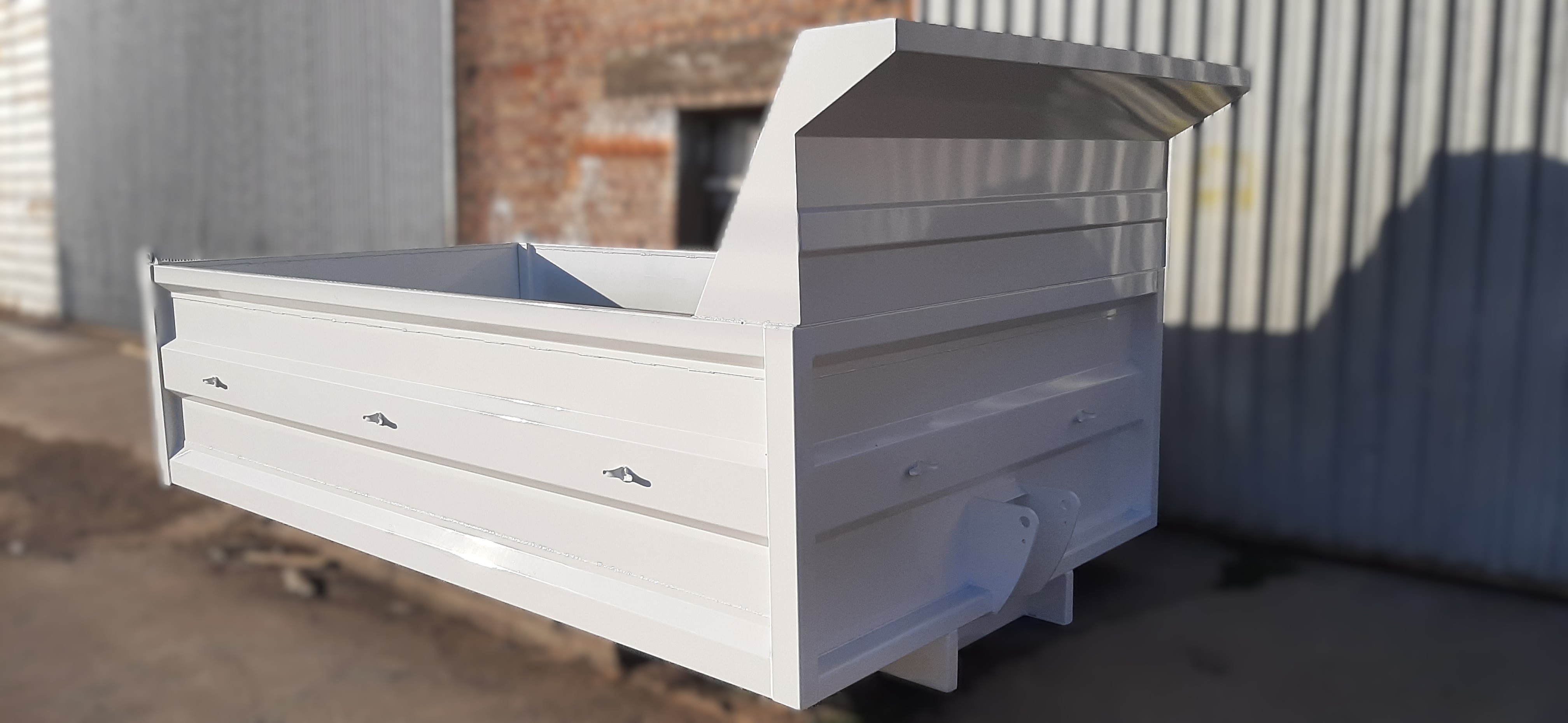 Caja Volcadora 9m3 Baranda Fija