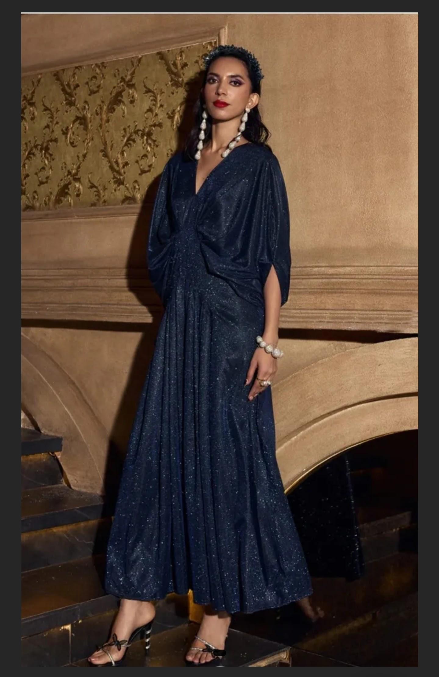 Elegant navy blue evening gown