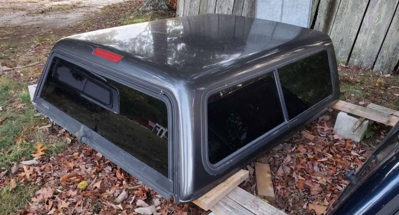 2005–2015 Toyota Tacoma Truck Topper – 5 ft Bed