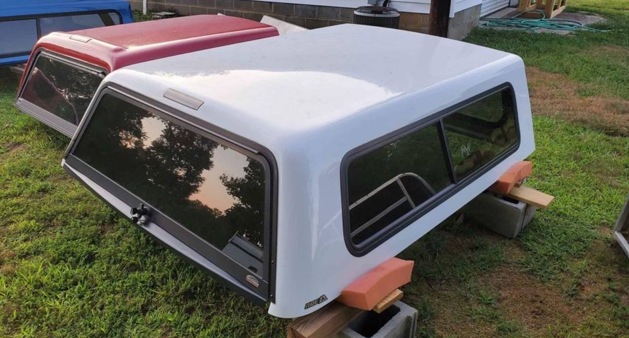 2014–2018 Chevy 1500 Truck Topper – 6.5 ft Bed (White)