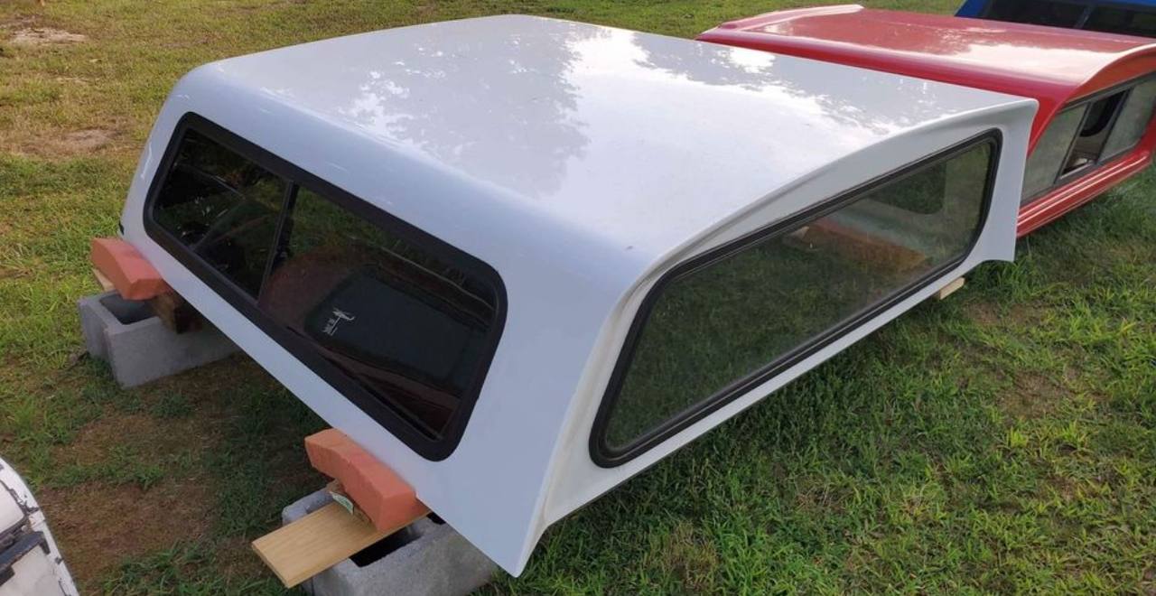 2014–2018 Chevy 1500 Truck Topper – 6.5 ft Bed (White)