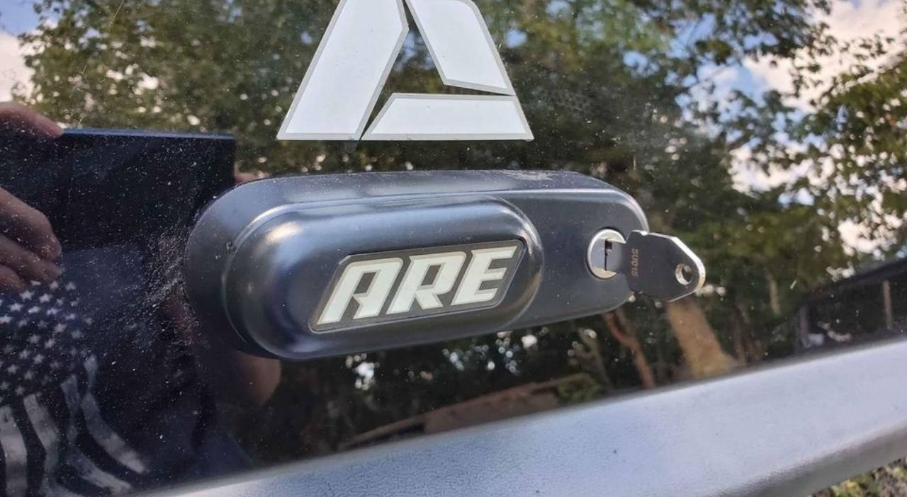 2015–2023 Chevy Colorado Truck Topper – 6 ft Bed