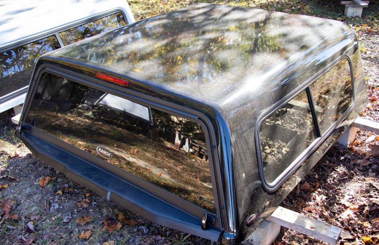 2015–2020 Ford F-150 Truck Topper – 5.5 ft Bed (Black)