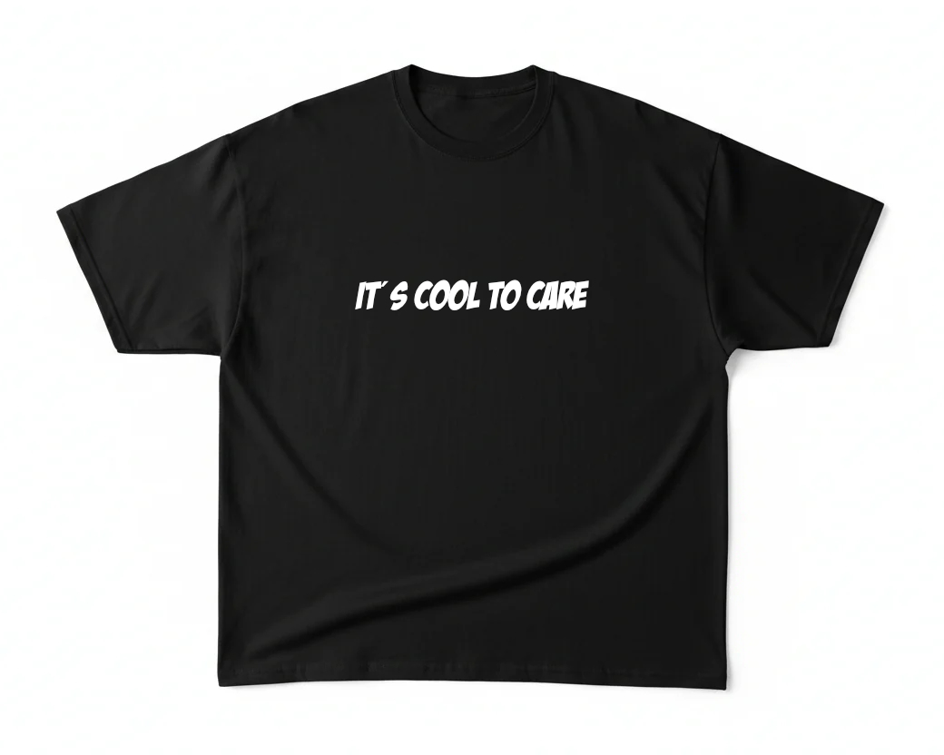 It’s Cool To Care – Playera Oversize - Negra