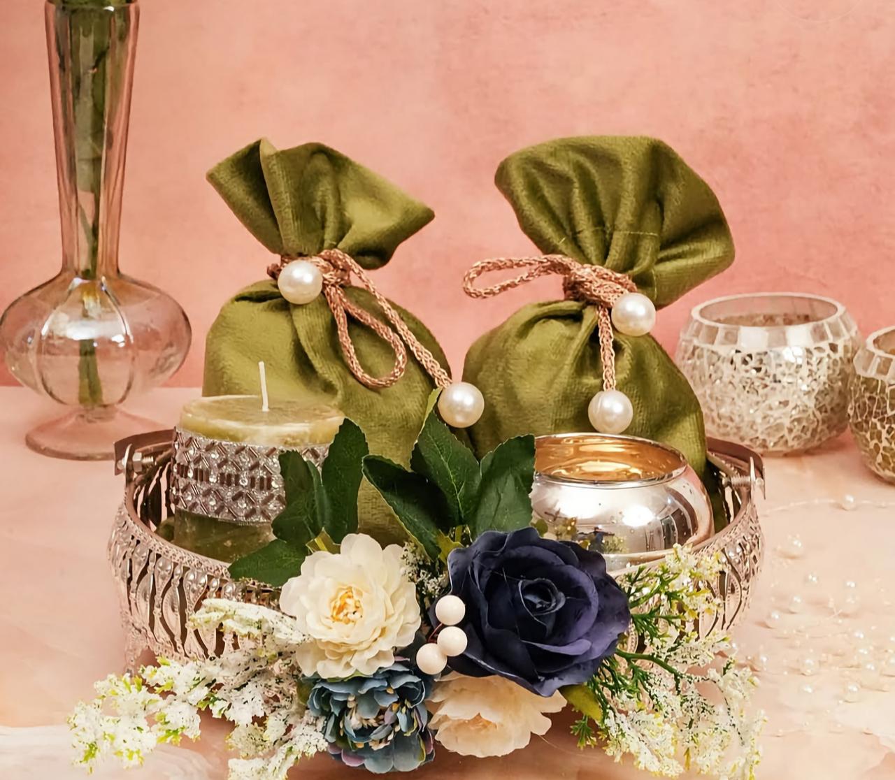 Elegant Festive Gift Hamper