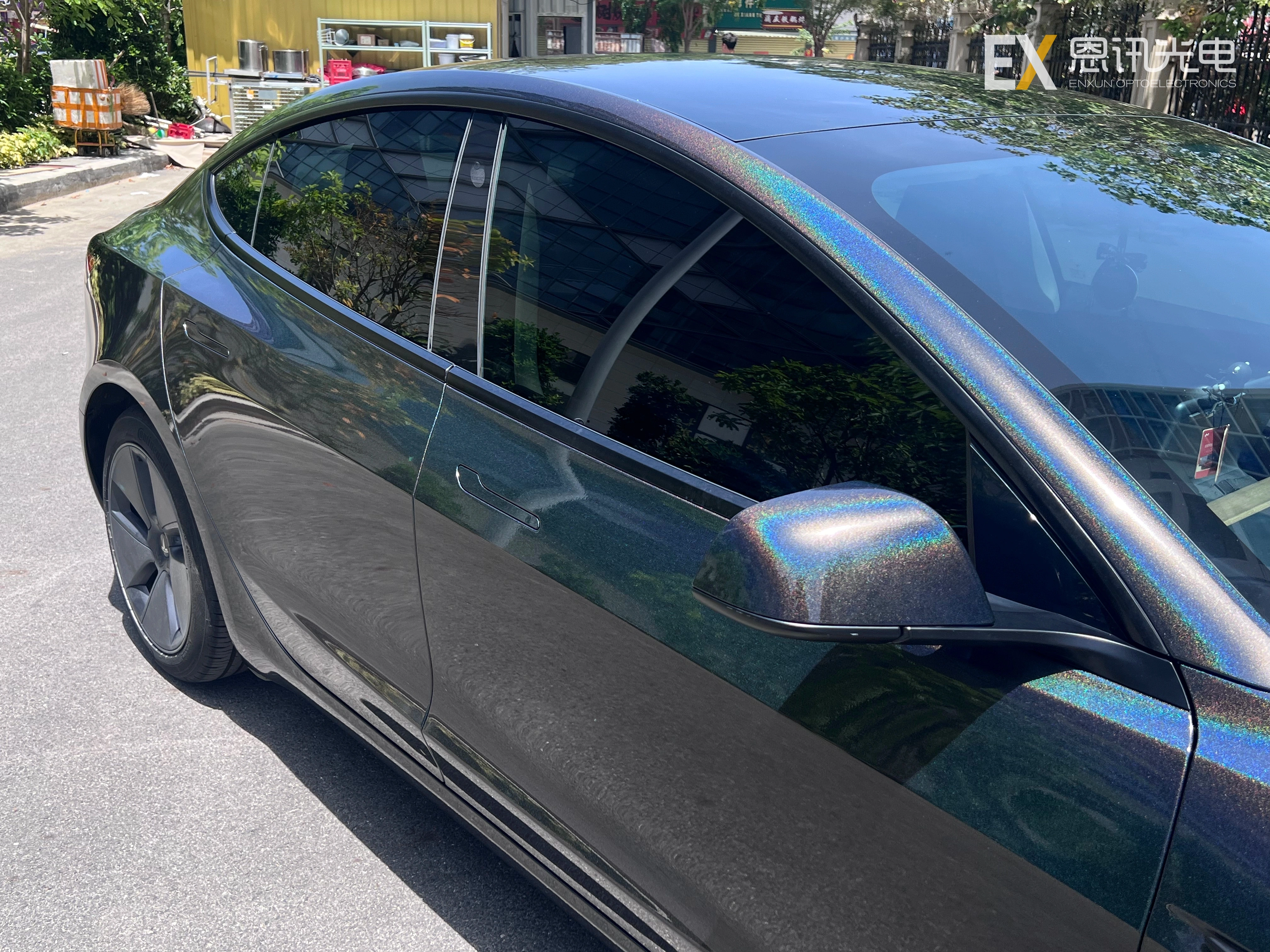 Transform your ride into a head-turning masterpiece with our high-gloss emerald green vinyl. Scratch-resistant, bubble-free, and UV-protected — designed to keep your car shining like new for years.