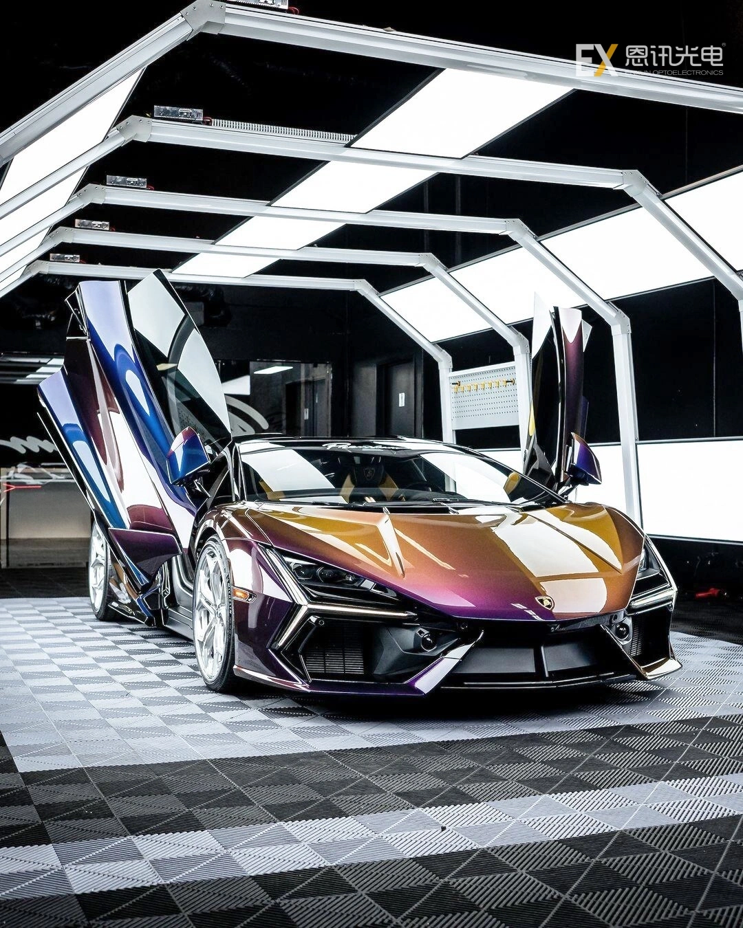 Chameleon Gold Red Purple 5 Body Wrap: Elevate Your Ride with Dazzling Color Transformation