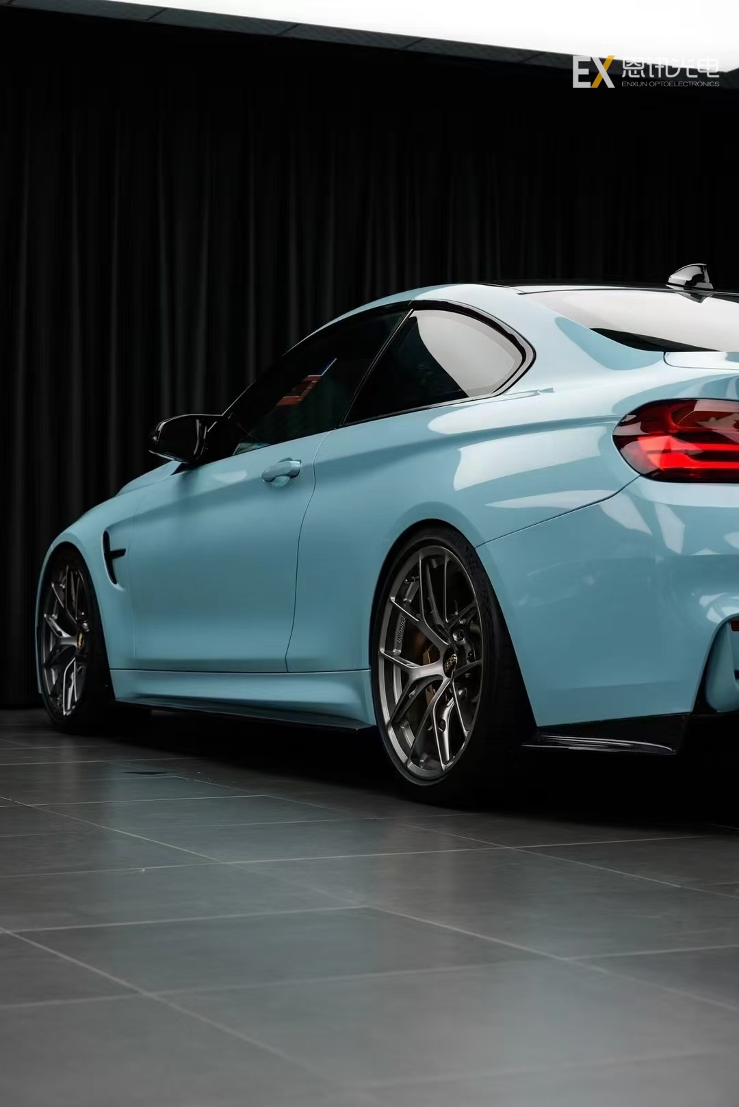 Fresh, coastal-inspired, premium, and versatile—ideal for highlighting the color’s crisp, airy vibe that complements sleek and sporty vehicle designs.