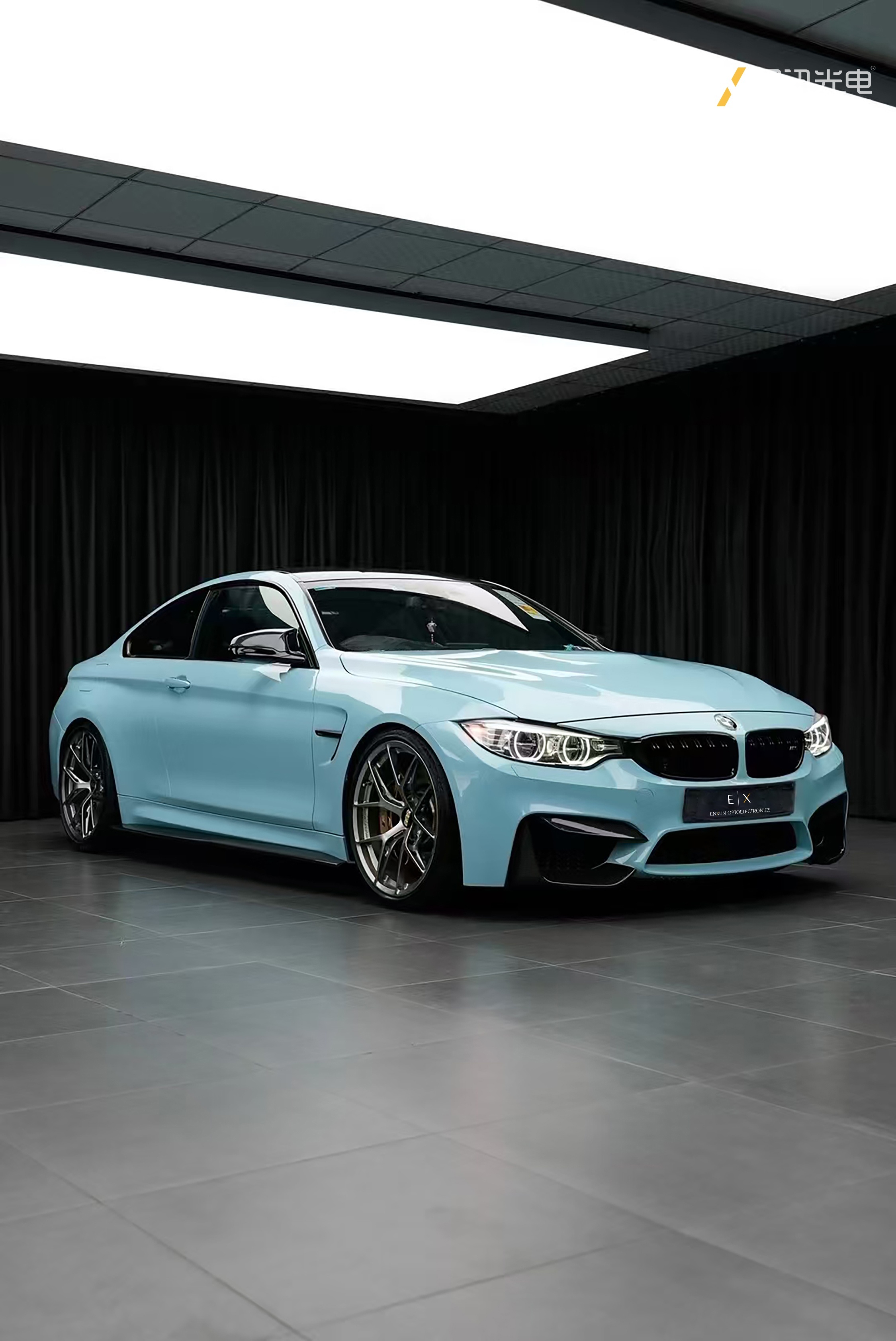 Fresh, coastal-inspired, premium, and versatile—ideal for highlighting the color’s crisp, airy vibe that complements sleek and sporty vehicle designs.