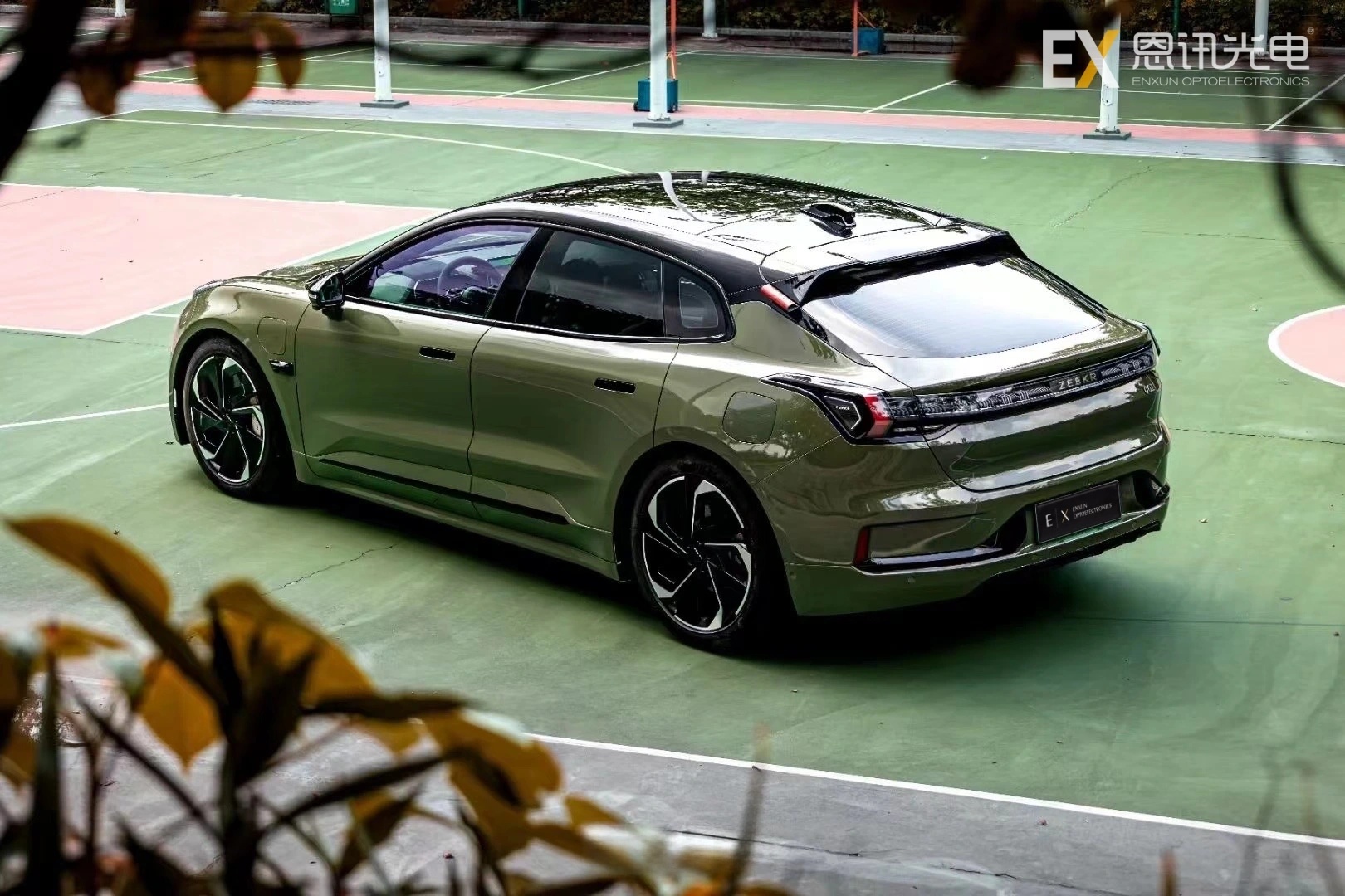 Crystal Armor Green: Where Luxury Meets Uncompromising Protection