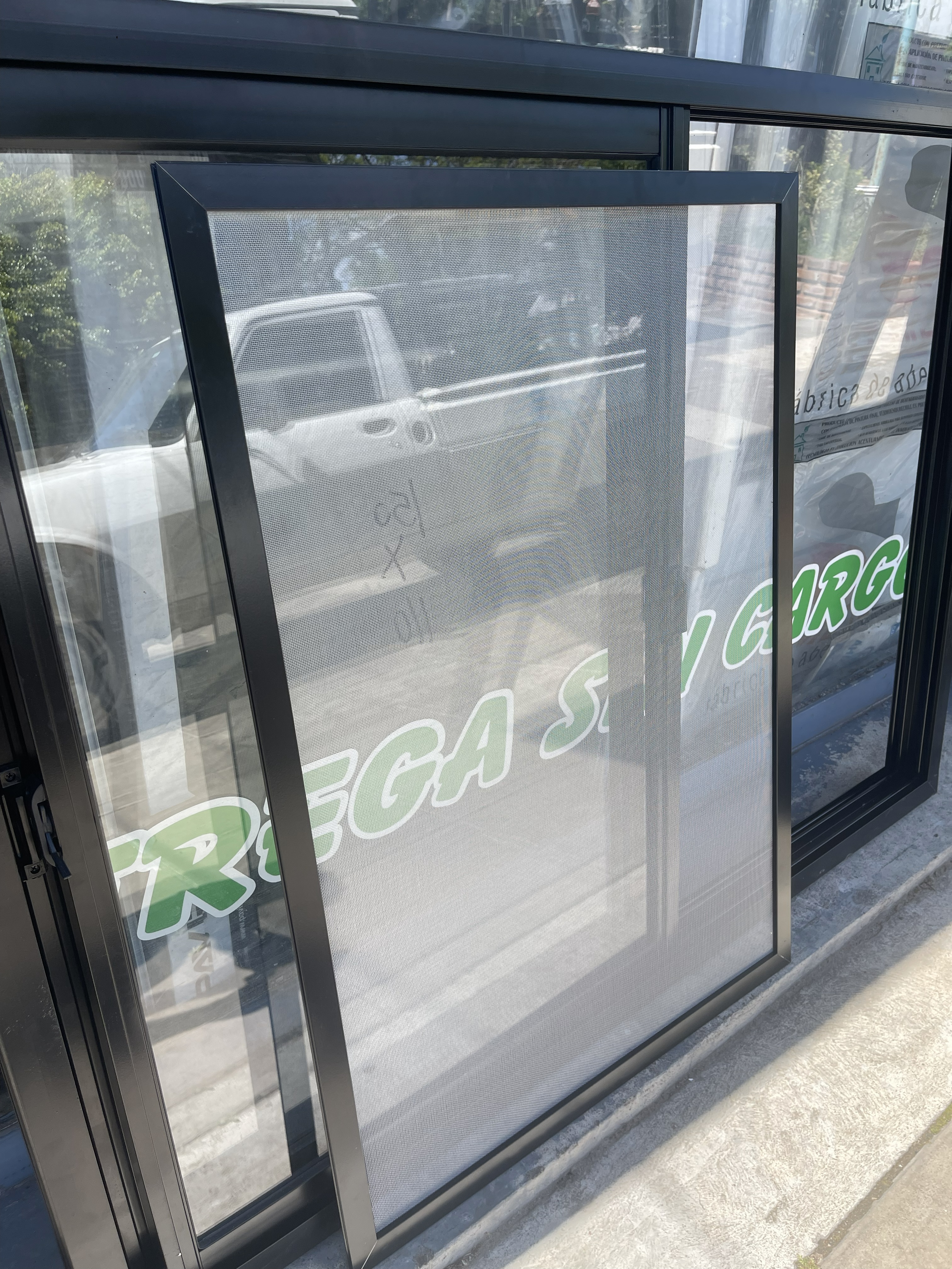 Mosquitero para ventana 150x110