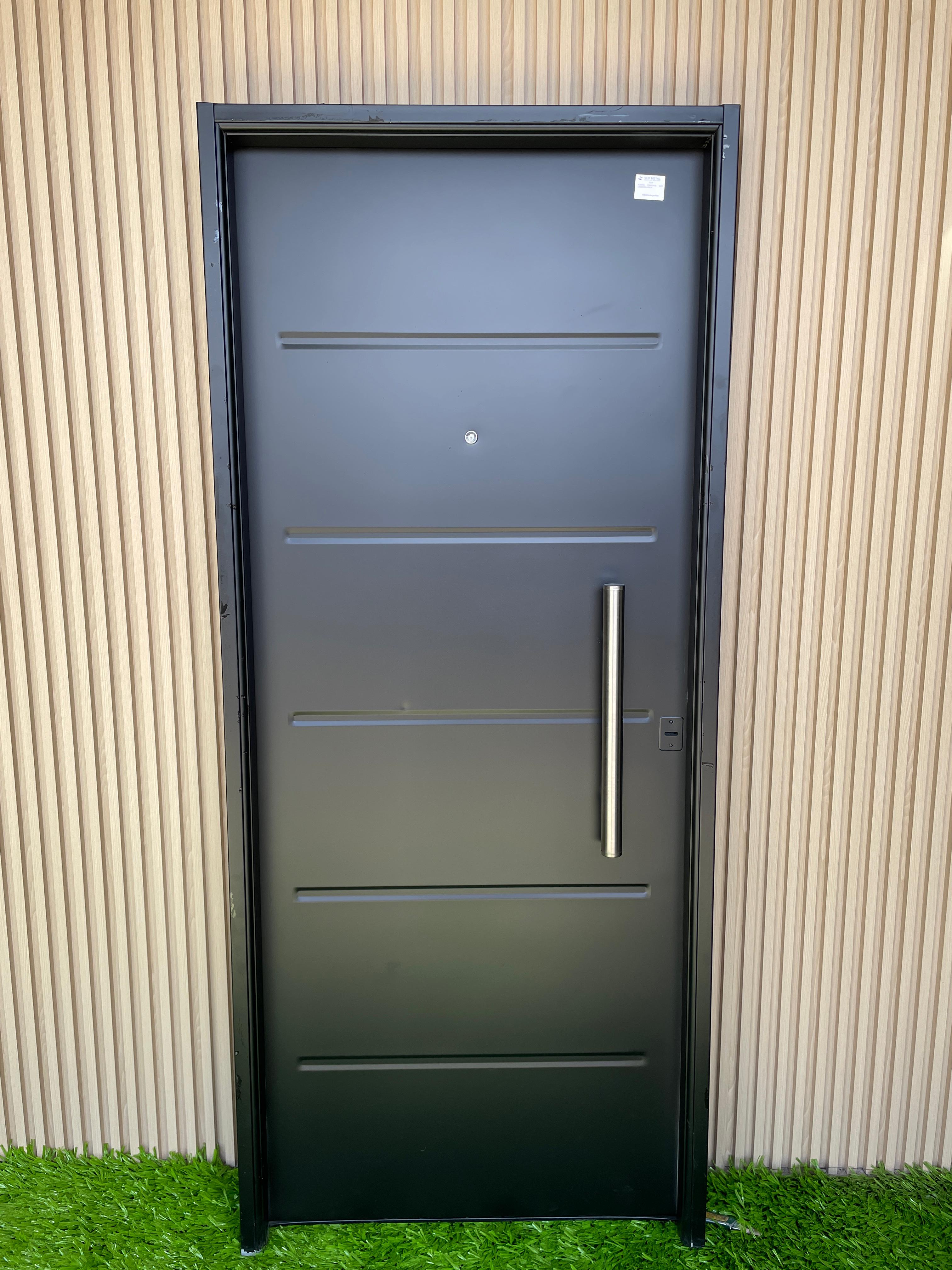 Puerta entrada modelo 300