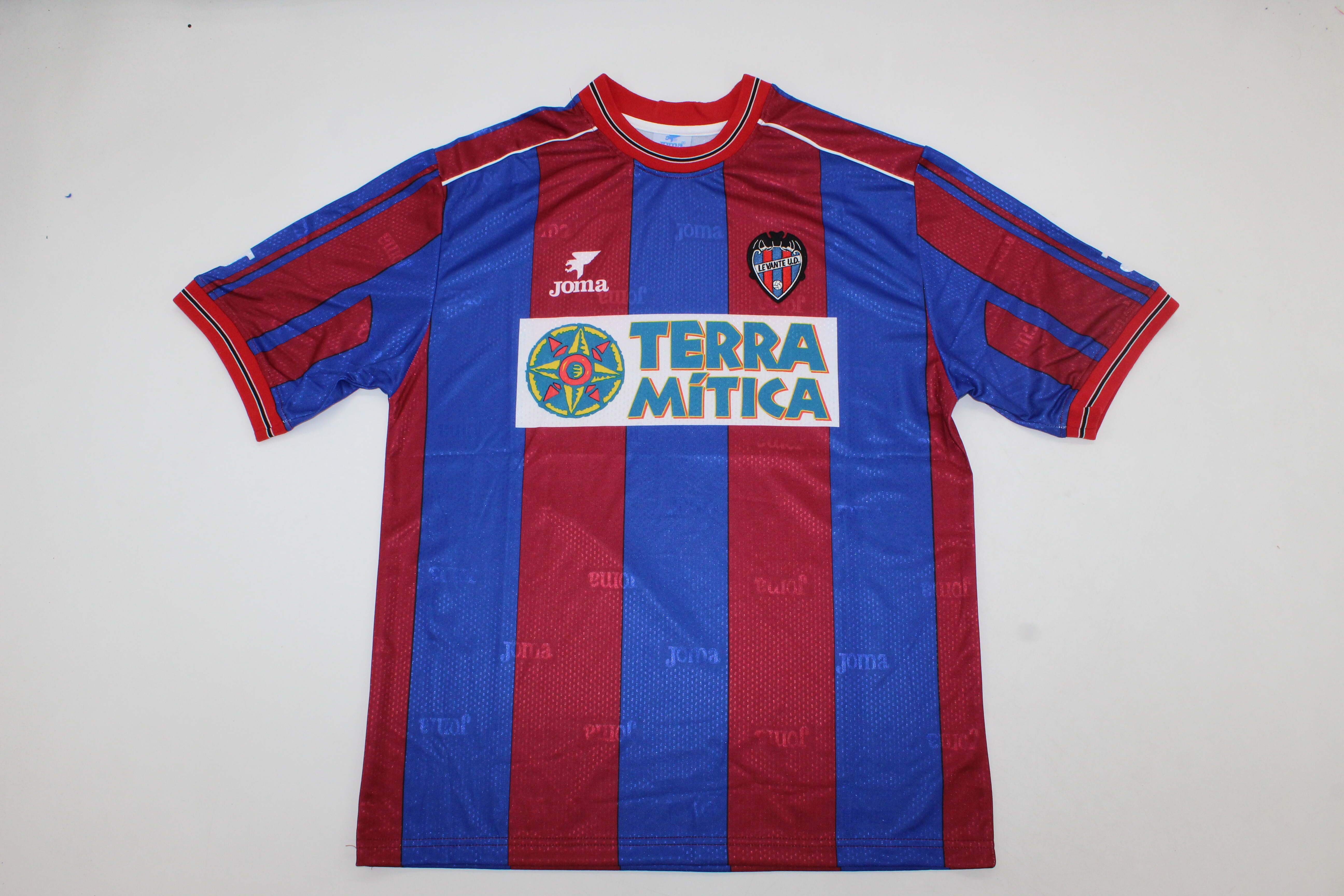 Levante Home 99/00