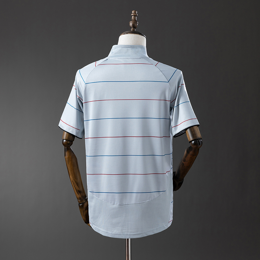 Barcelona Away 03/04