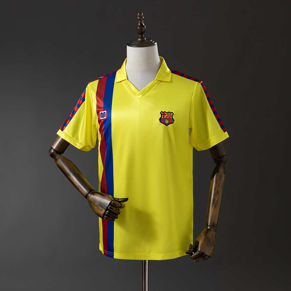 Barcelona Away 82/84