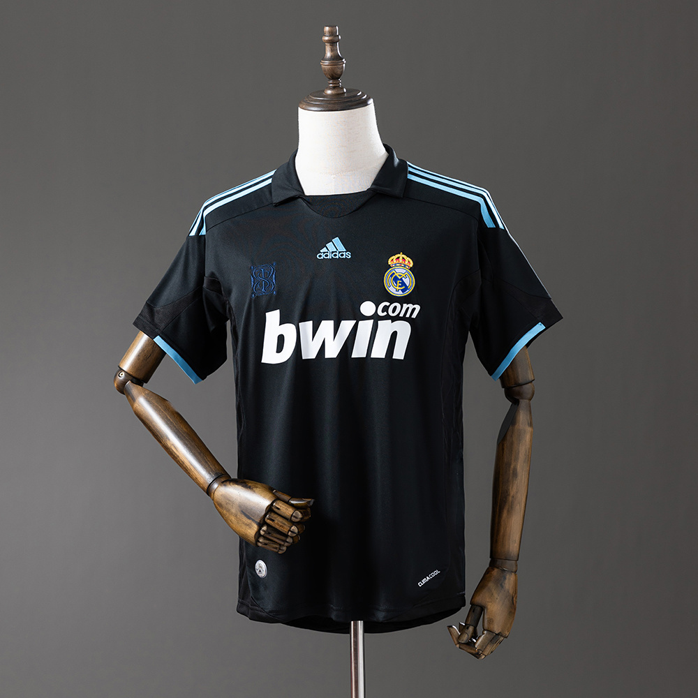 Real Madrid Away 09/10