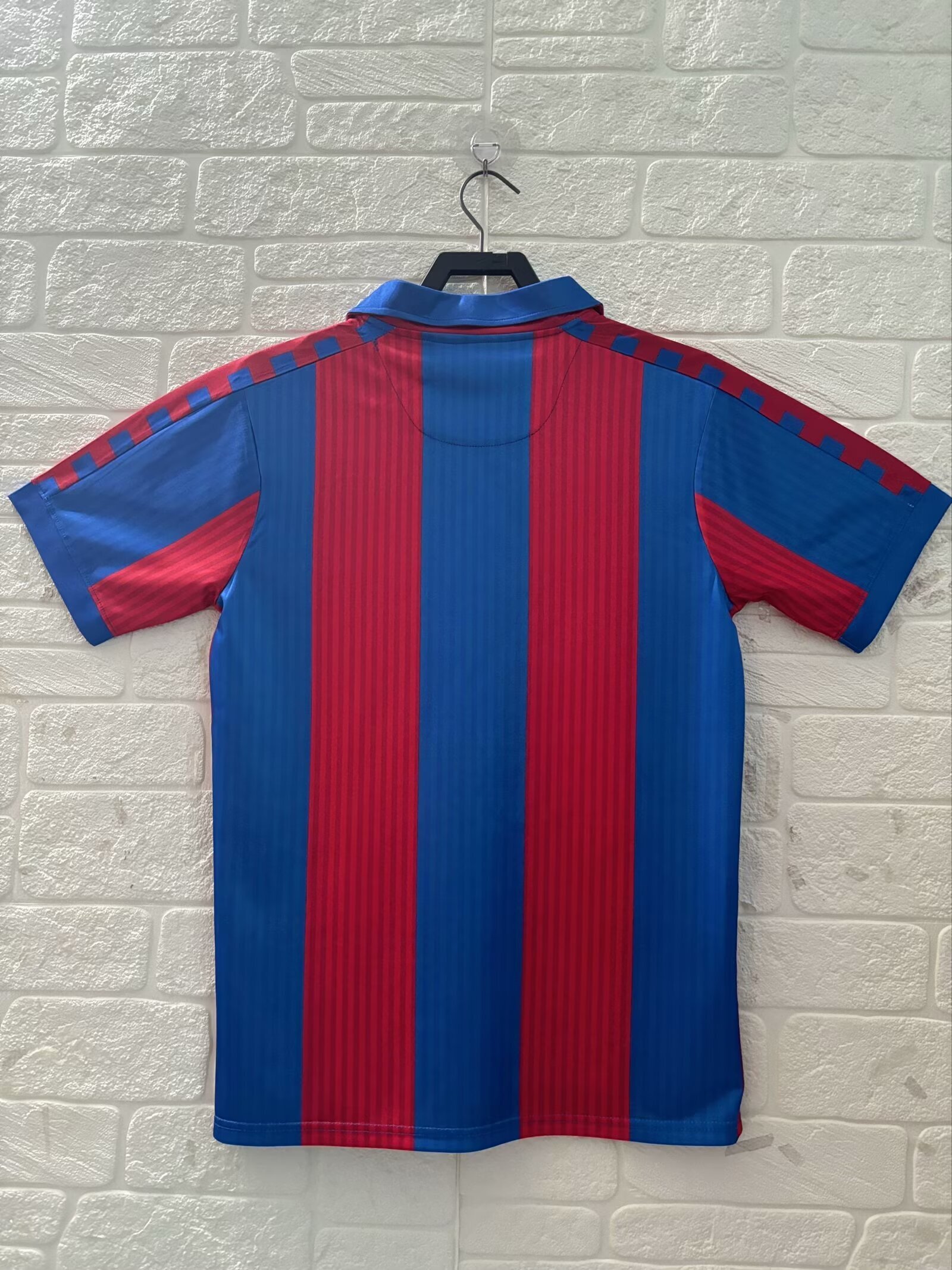 Barcelona Home 82/84