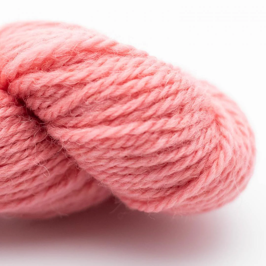 Erika Knight British Blue Wool 25g – Fil bleu britannique en laine fine