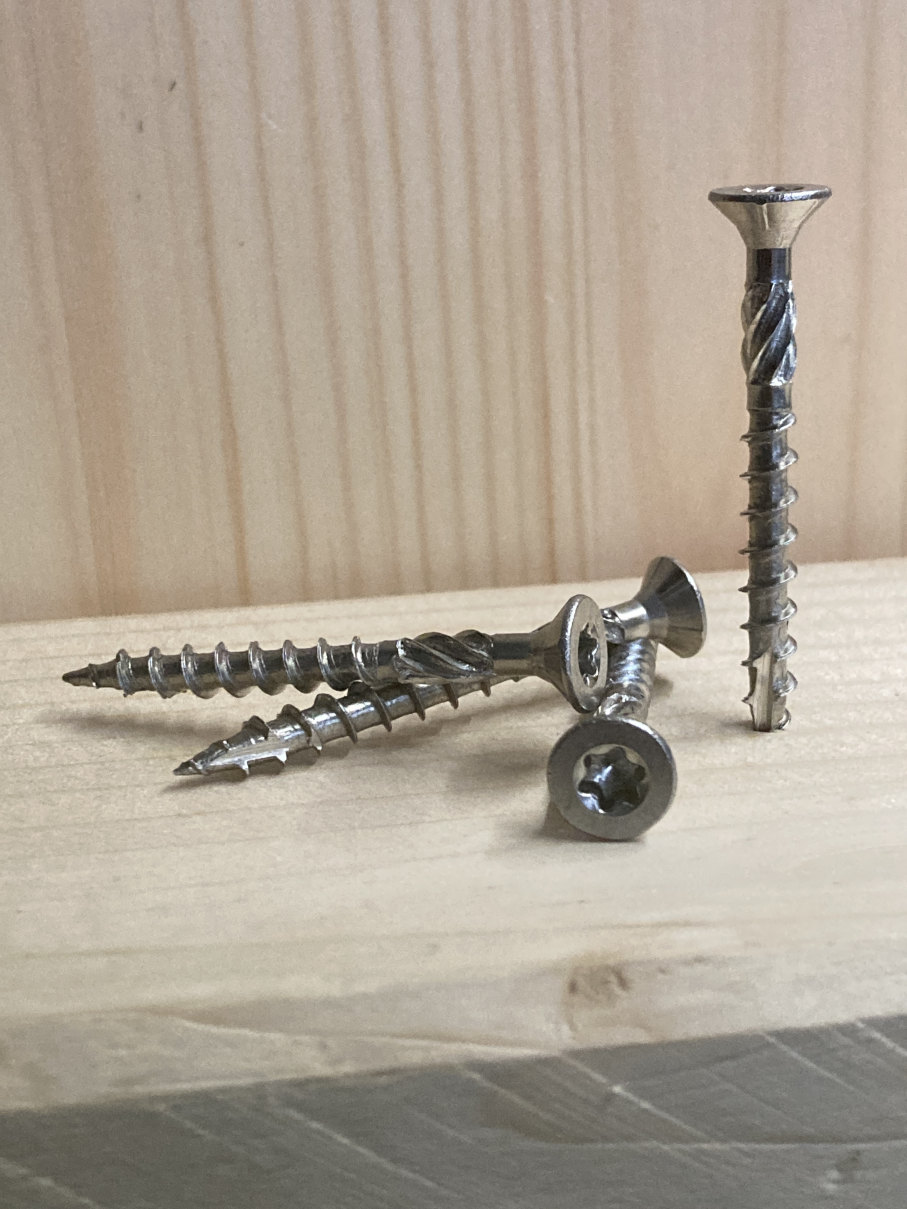 Durchmesser 4 mm und Gesamtlänge 40 mm. Holzschraube aus Edelstahl mit Torx-Antrieb. Gratisversand!