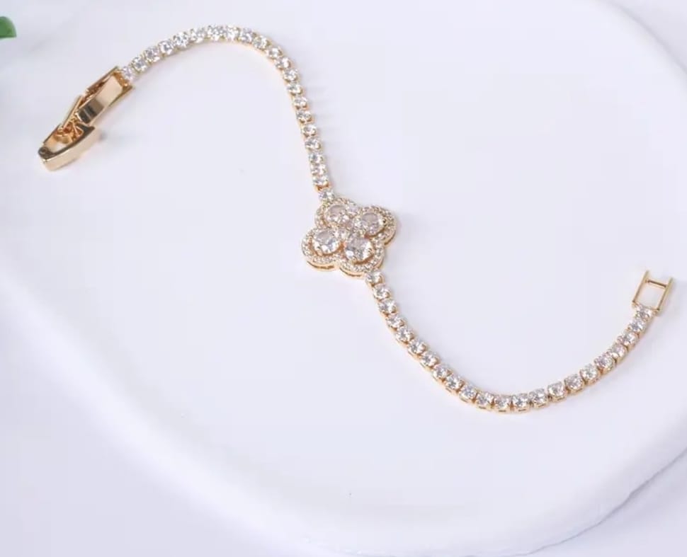 Elegant Gold-Plated Bracelet
