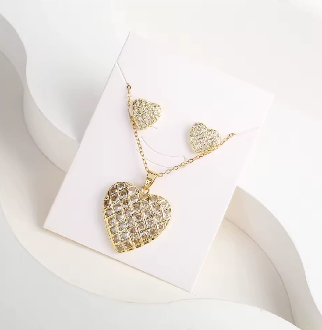 Gold plated 14K Heart necklaces Zircon 