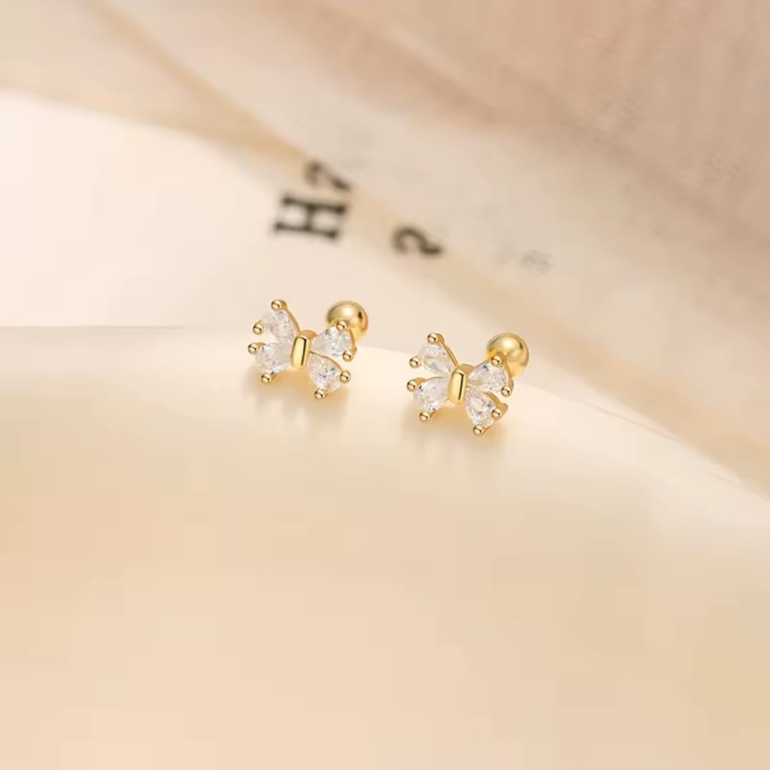 Elegant Bowknot Stud Earrings