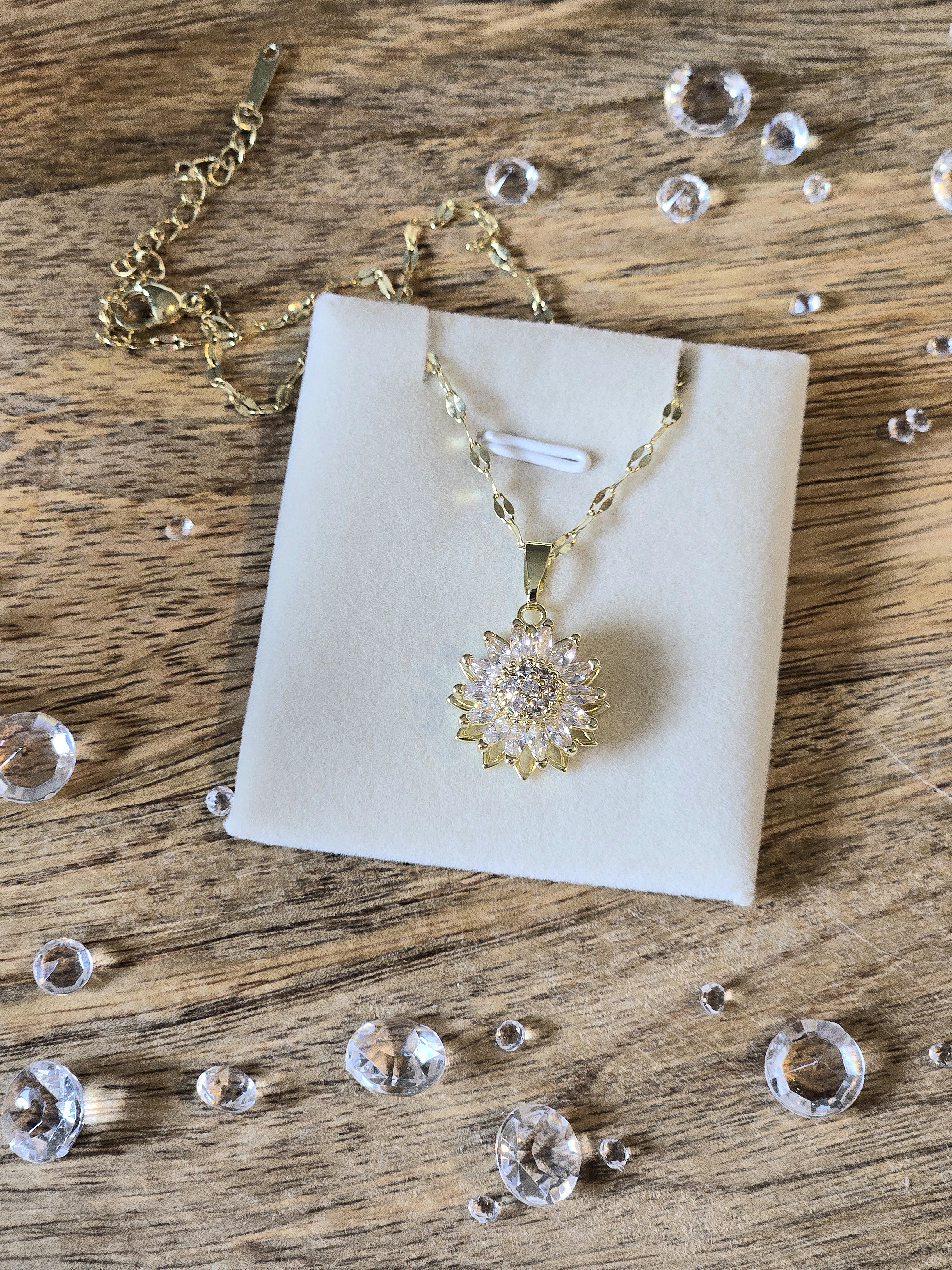 Sunflower Jewelry - Necklaces and earrings 