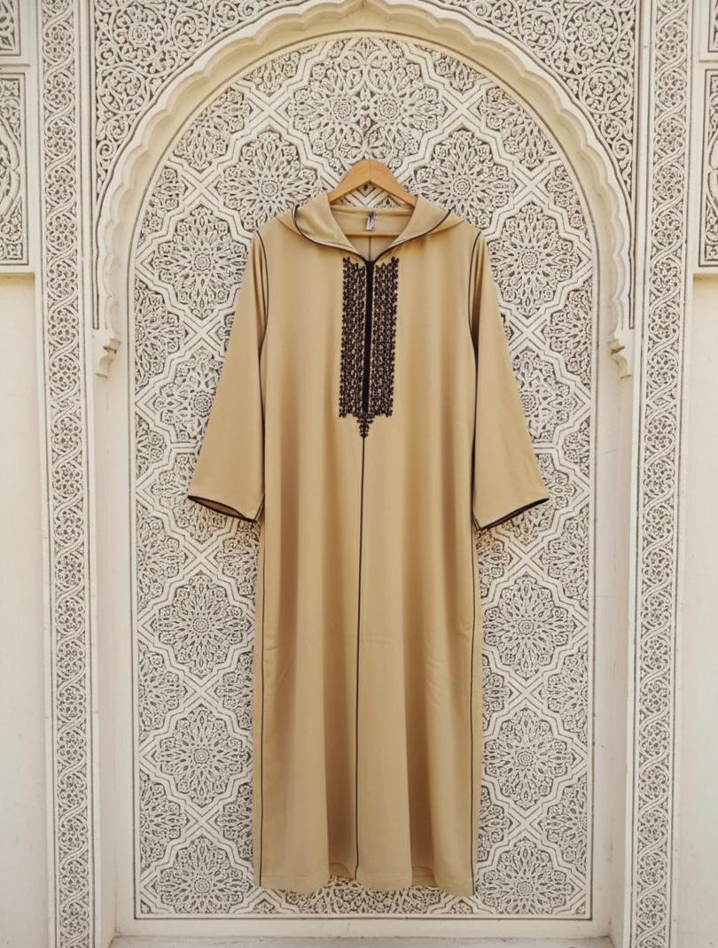 Djellaba traditionnelle en beige,