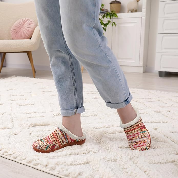 LeIsfIt Womens Wide Slippers Adjustable Diabetic Slippers Warm Cozy Slip on House Slipper Non-slip Memory Foam Winter House Shoes Indoor Outdoor