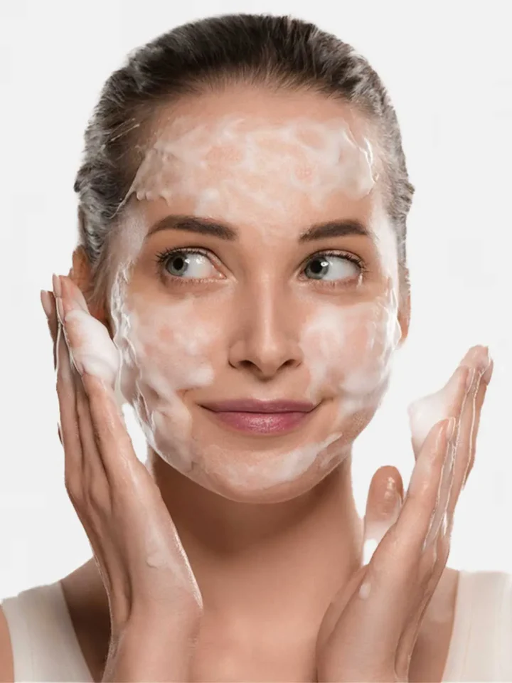 Golden Pearl Tea Tree Face Wash