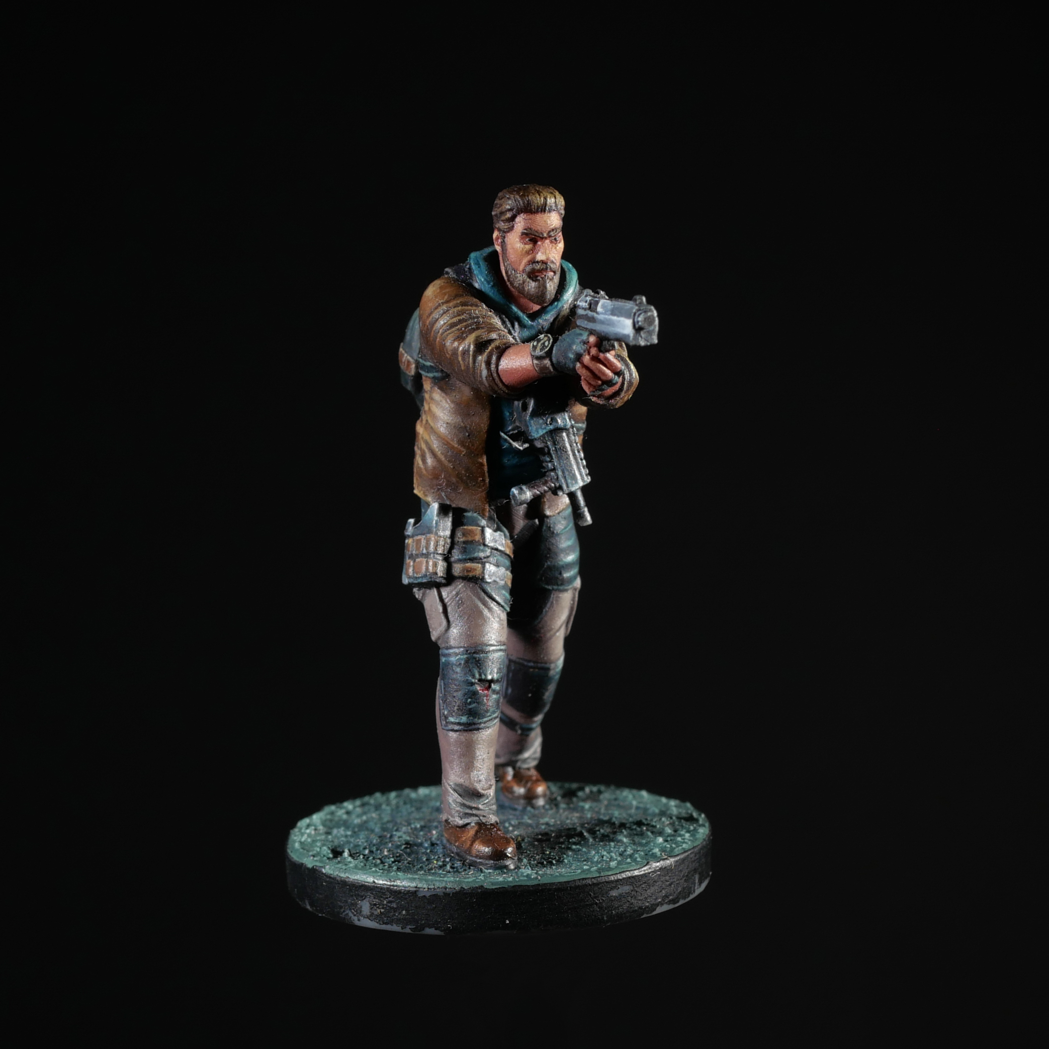 Hombre Survivor - Formato Físico