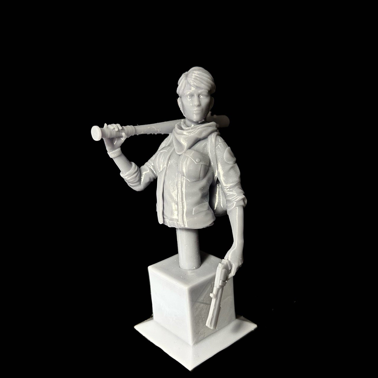 Busto de mujer con bate - Formato físico