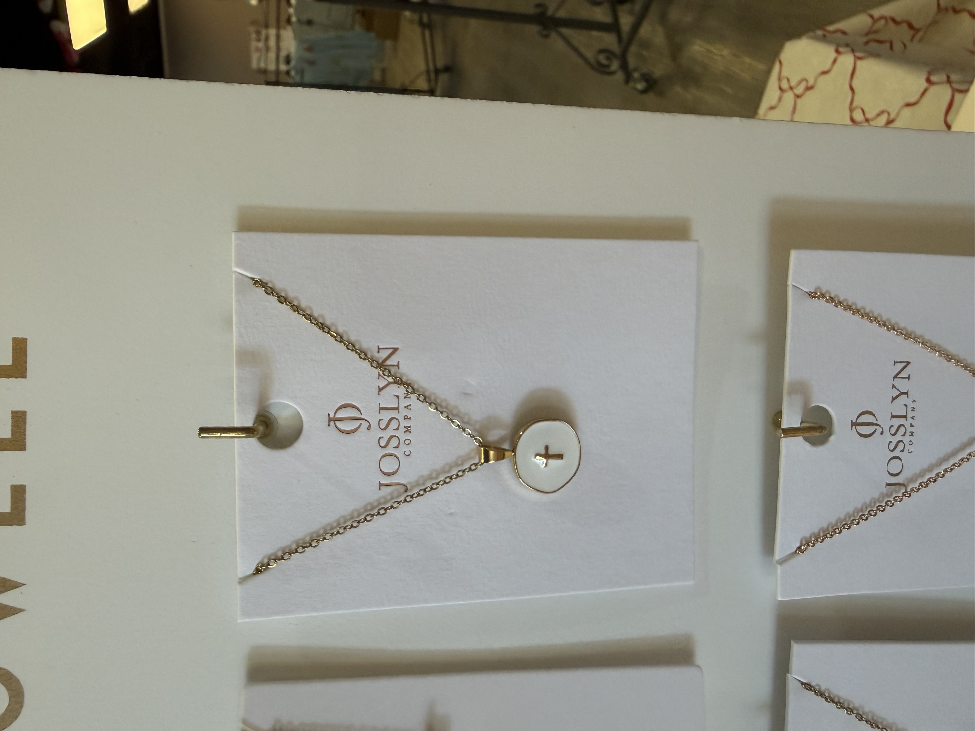 Non-Tarnish White Crossed Gold Chained Necklace 