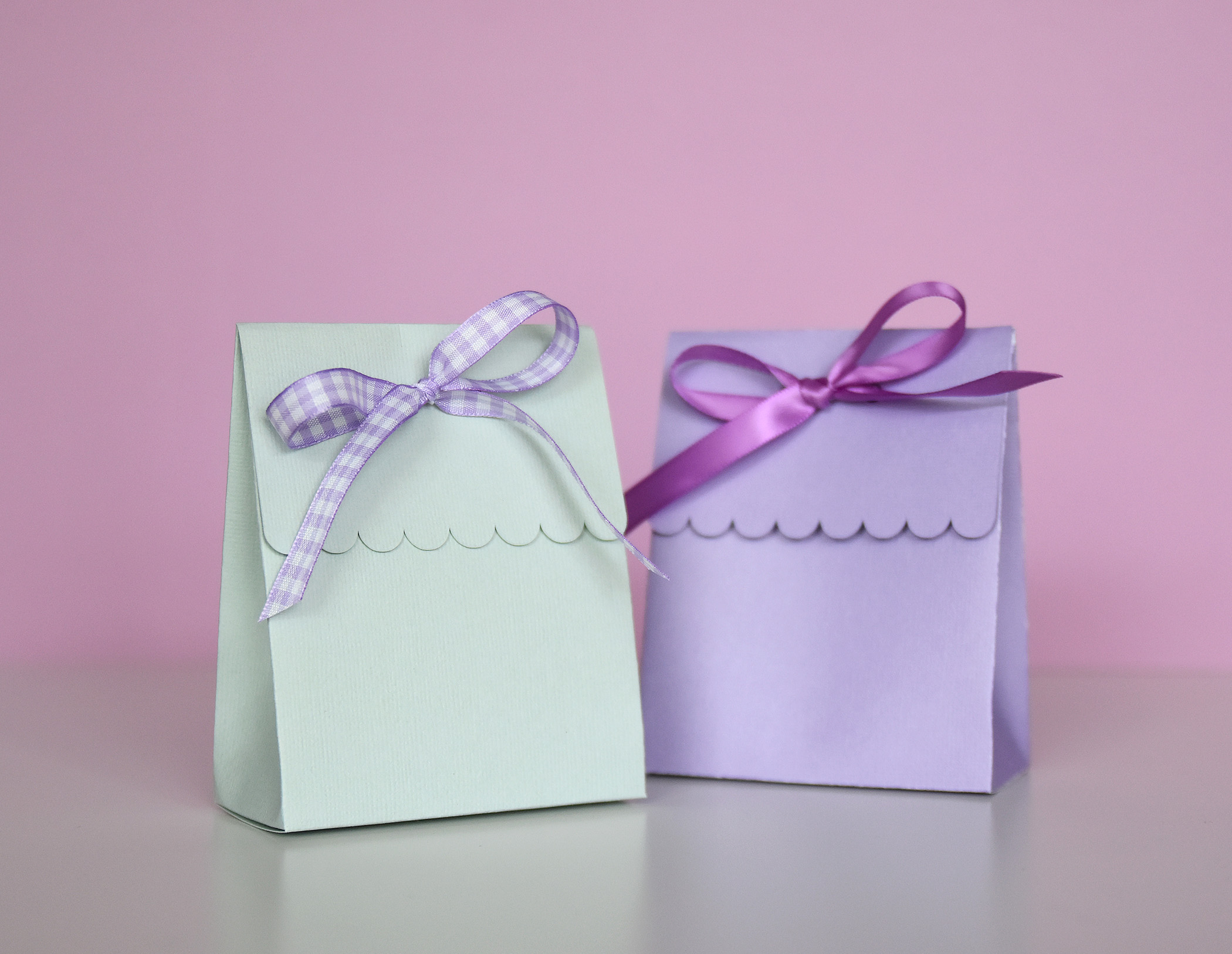 Scallop Gift Box SVG Template for Cricut or Silhouette