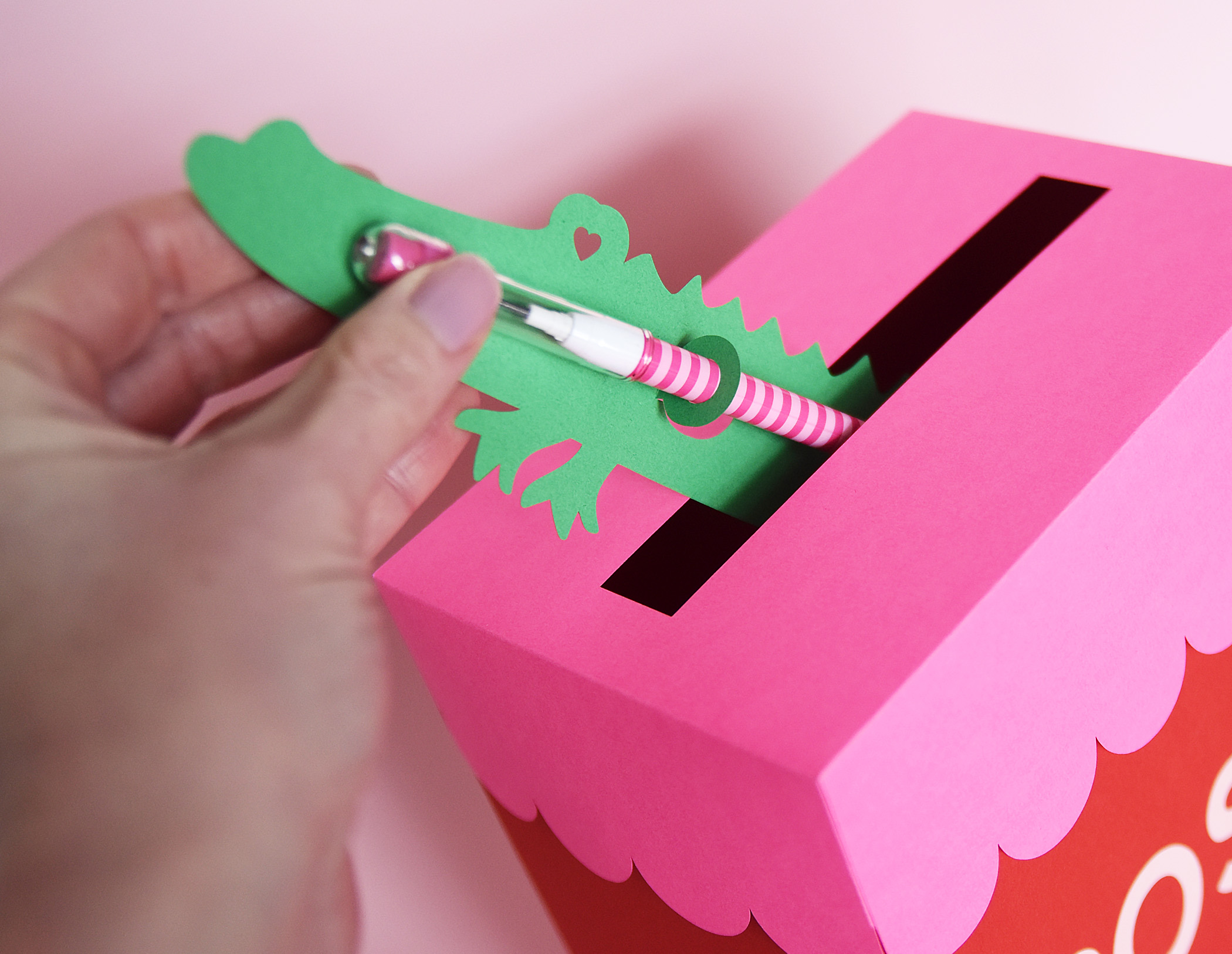 Valentine Mailbox SVG Template for Cricut, Scallop Box for Classroom Cards