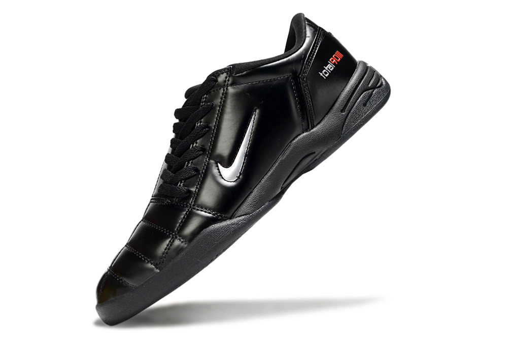 Nike Total 90
