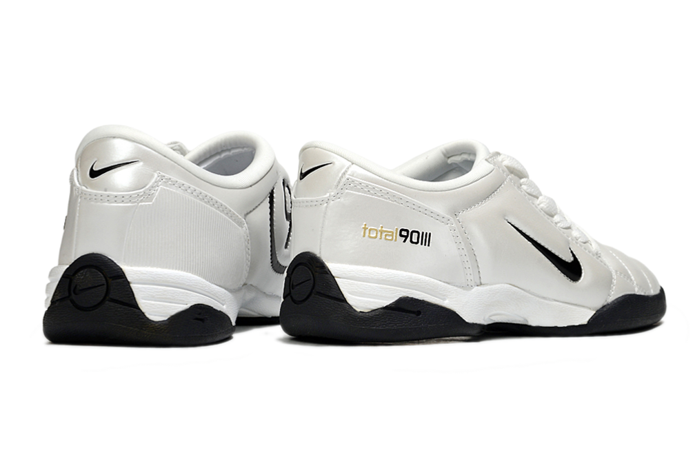 Nike Total 90
