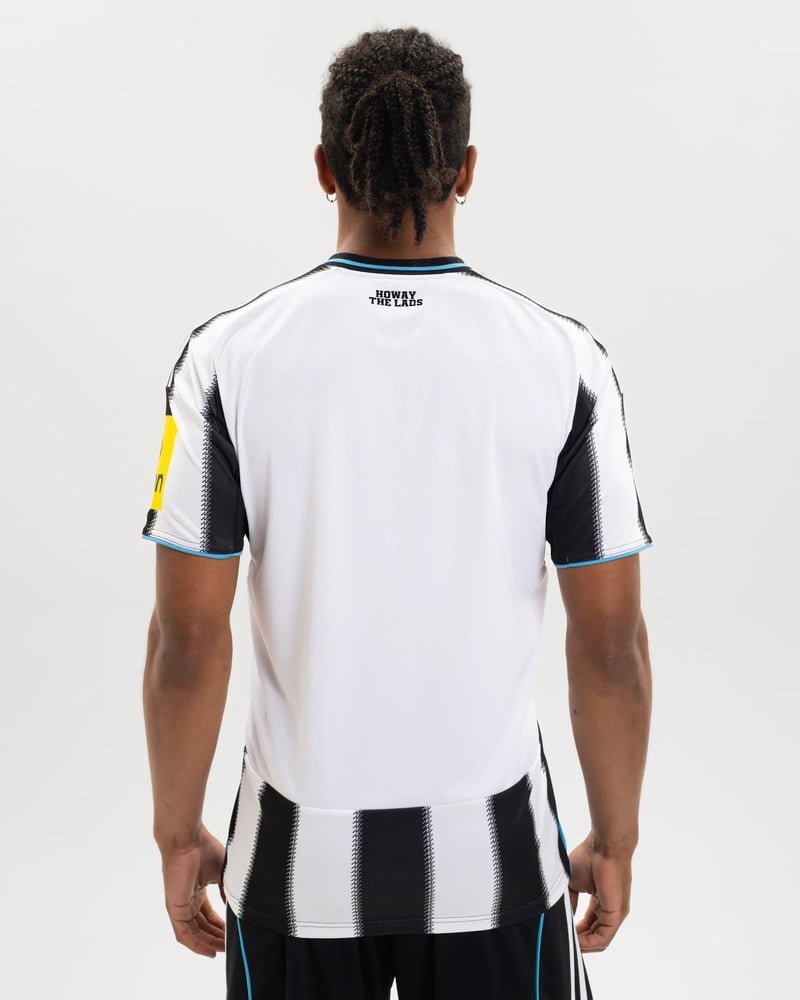 Camiseta Newcastle United 2025/26 Local