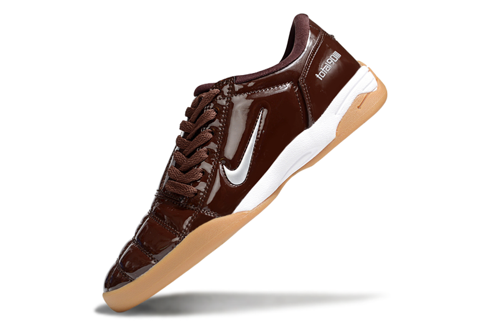 Nike Total 90