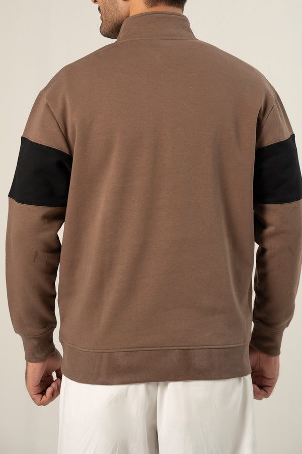 MOCK ZIPPER CROSS SWEATSHIRT